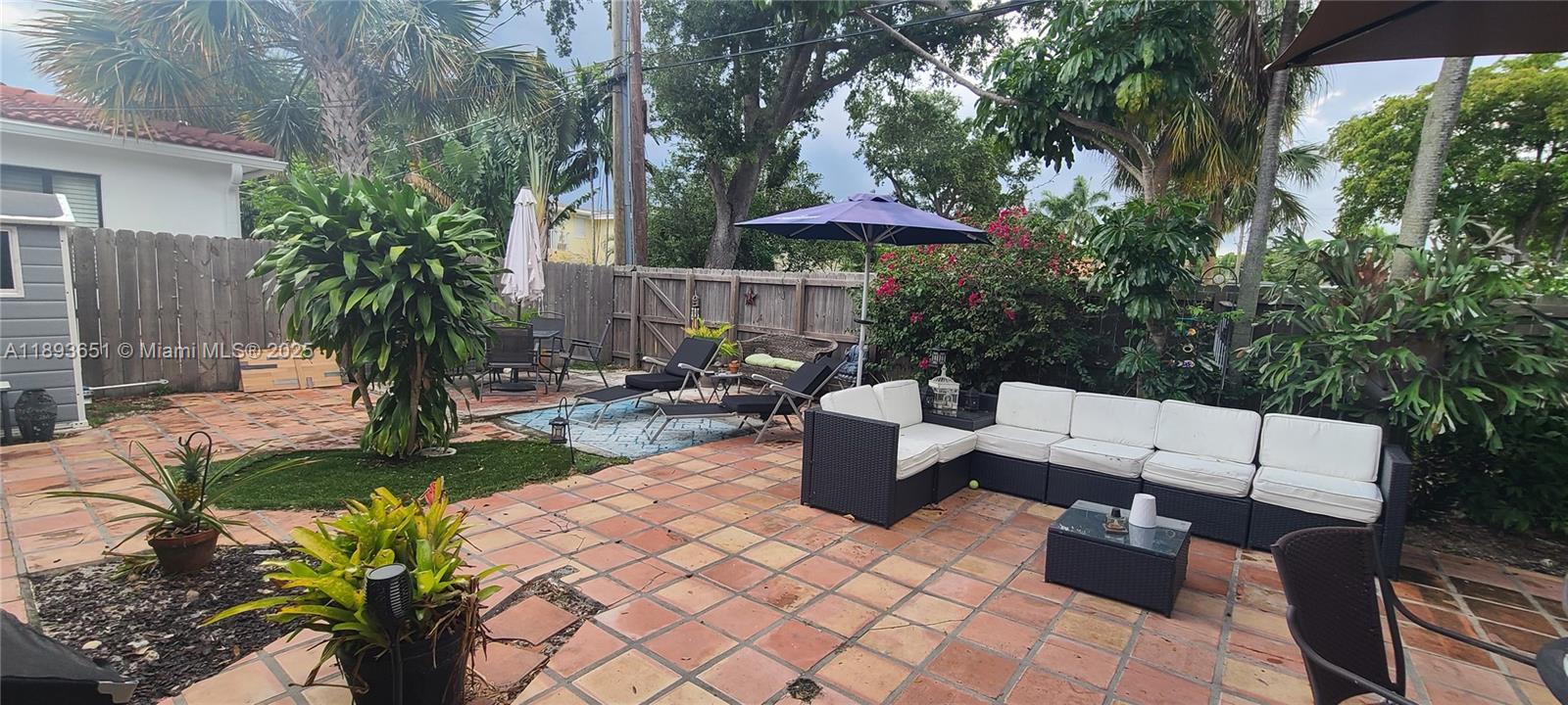 EVERGLADE LAND SALES CO - Residential Lease