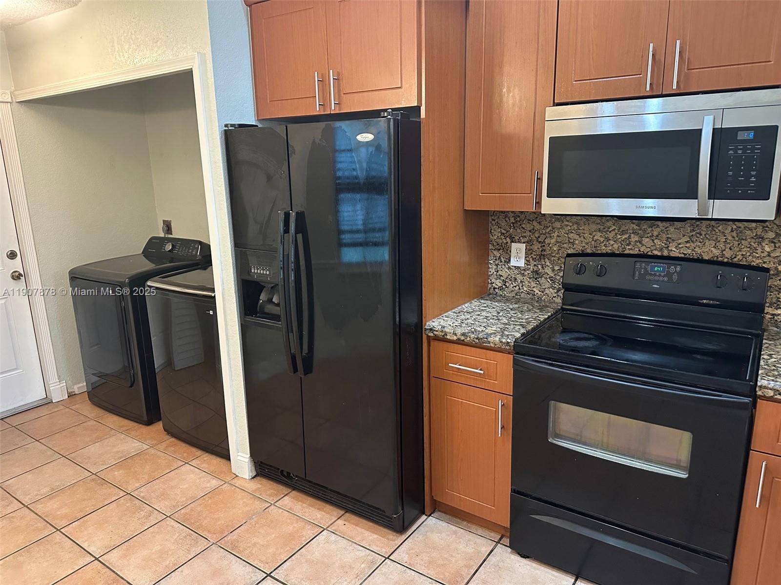 STONEHAVEN 1 - Residential Lease