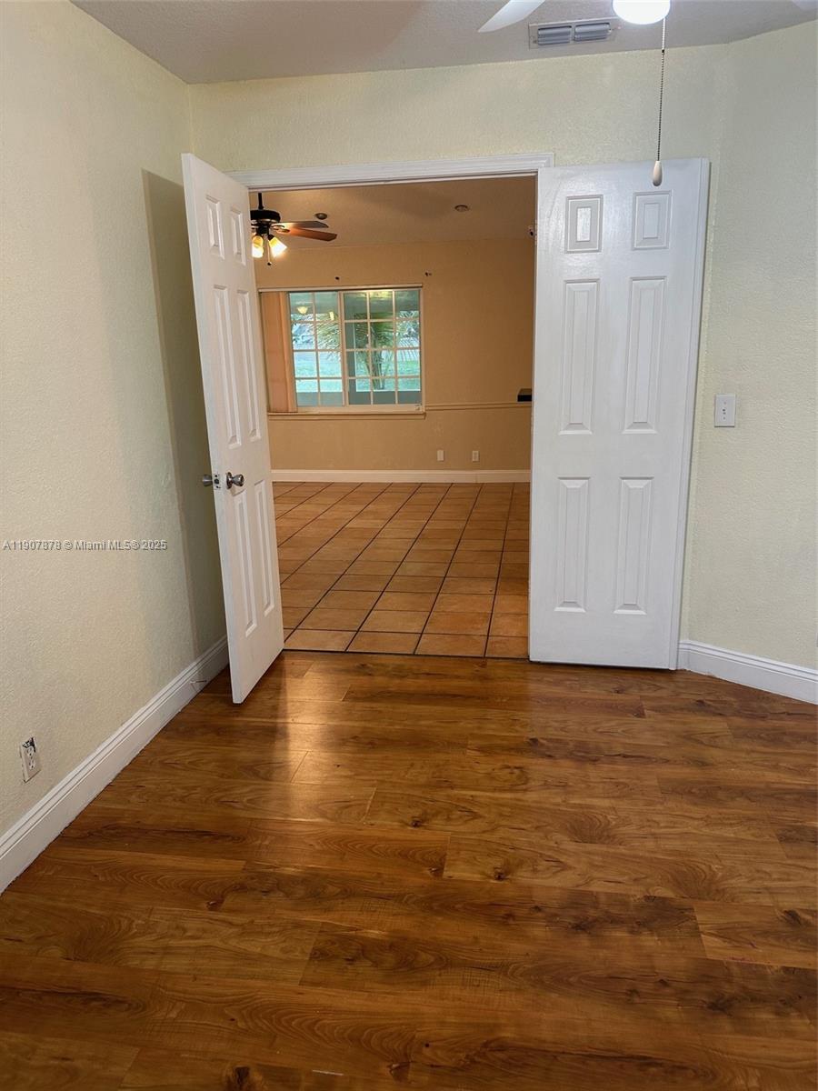 STONEHAVEN 1 - Residential Lease