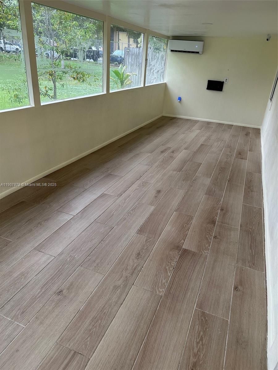 STONEHAVEN 1 - Residential Lease