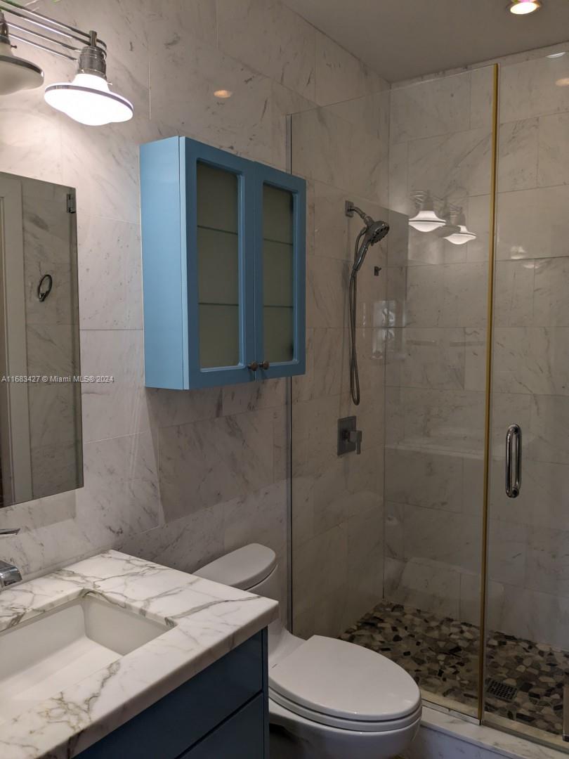 LE POINT CONDO - Residential