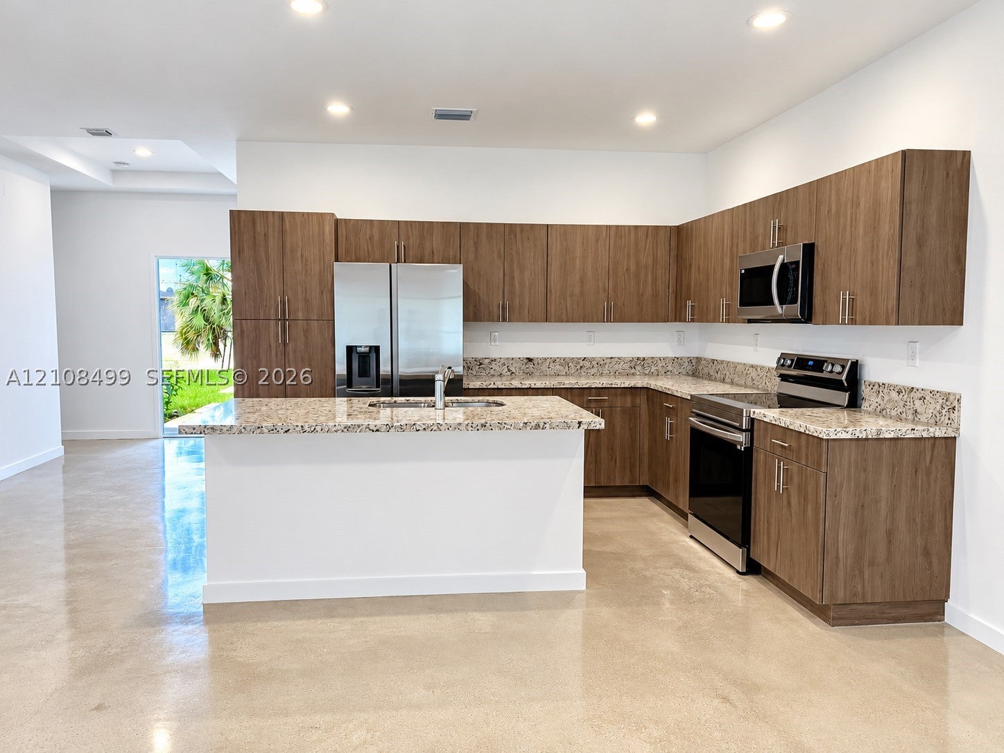 104 NW 31st Ave