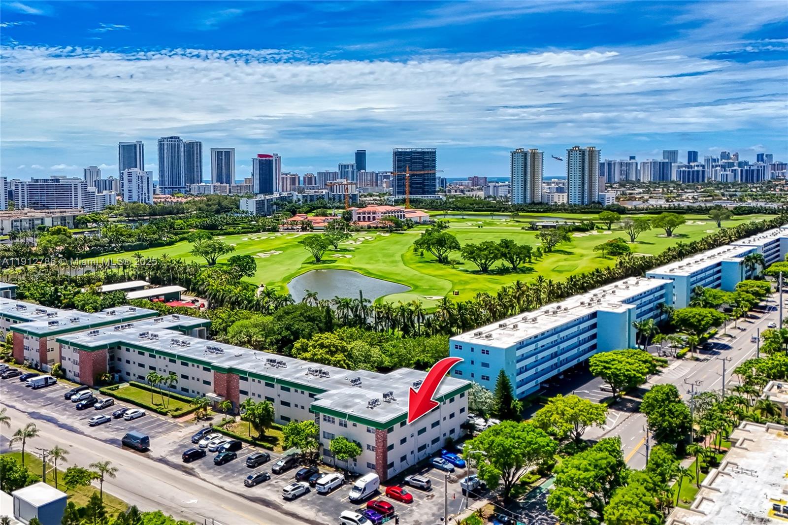 SEVENTEENTH GREEN CONDO - Residential