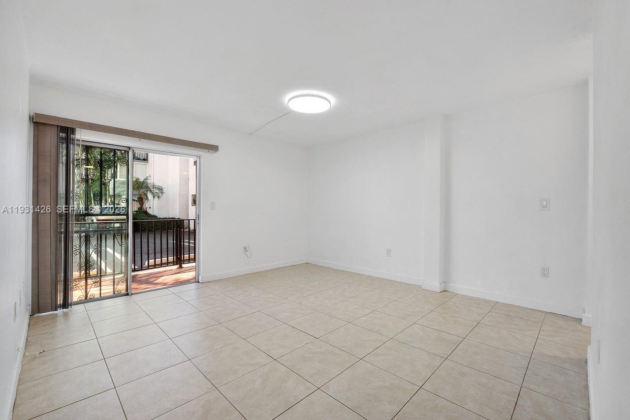 GROVE GARDENS CONDO - Residential