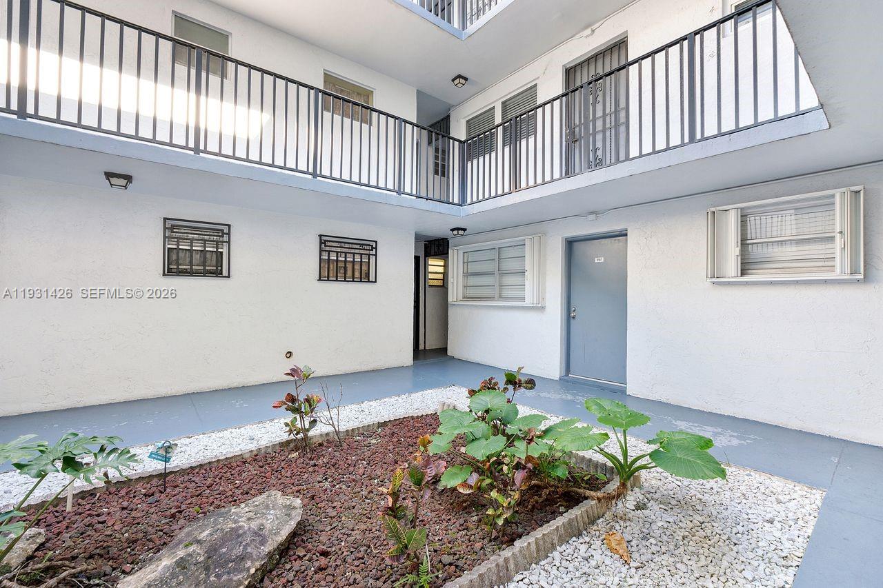 GROVE GARDENS CONDO - Residential