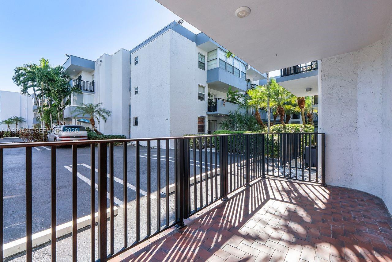 GROVE GARDENS CONDO - Residential