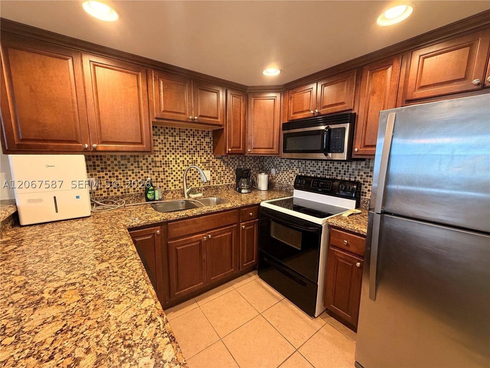 1825 S Ocean Dr 607