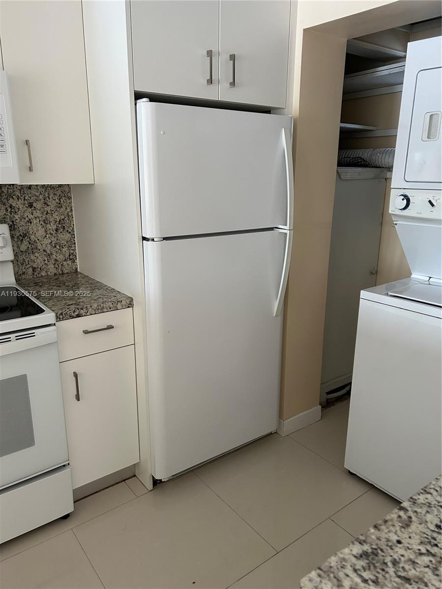 VERSAILLES GARDENS CONDO - Residential Lease