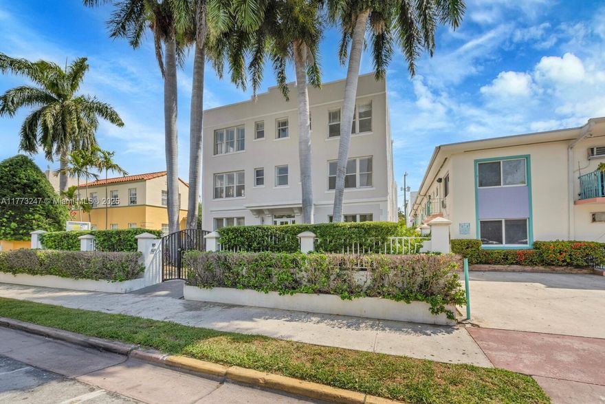 A beautifully remodeled 2-bedroom, 2.5-bath condo in the heart of South Beach.
This charming residence features brand-new appliances and thoughtful upgrades throughout. Perfectly located just a short stroll from the iconic Miami Beach, it offers the ultimate in coastal living. Enjoy a vibrant, walkable neighborhood with shops, dining, and entertainment just steps away. Experience the best of the South Florida lifestyle in this stylish and move-in-ready condo.