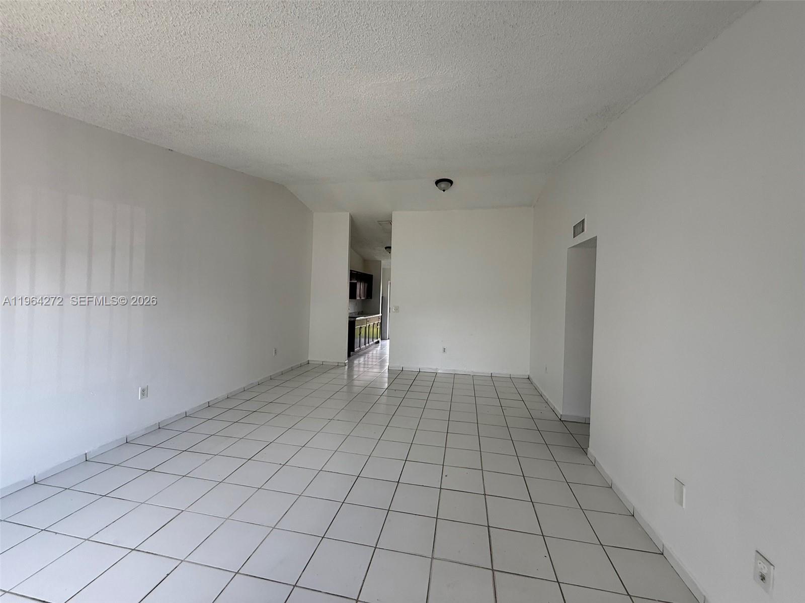 WATERSIDE TOWNHOMES SEC 3 - Residential