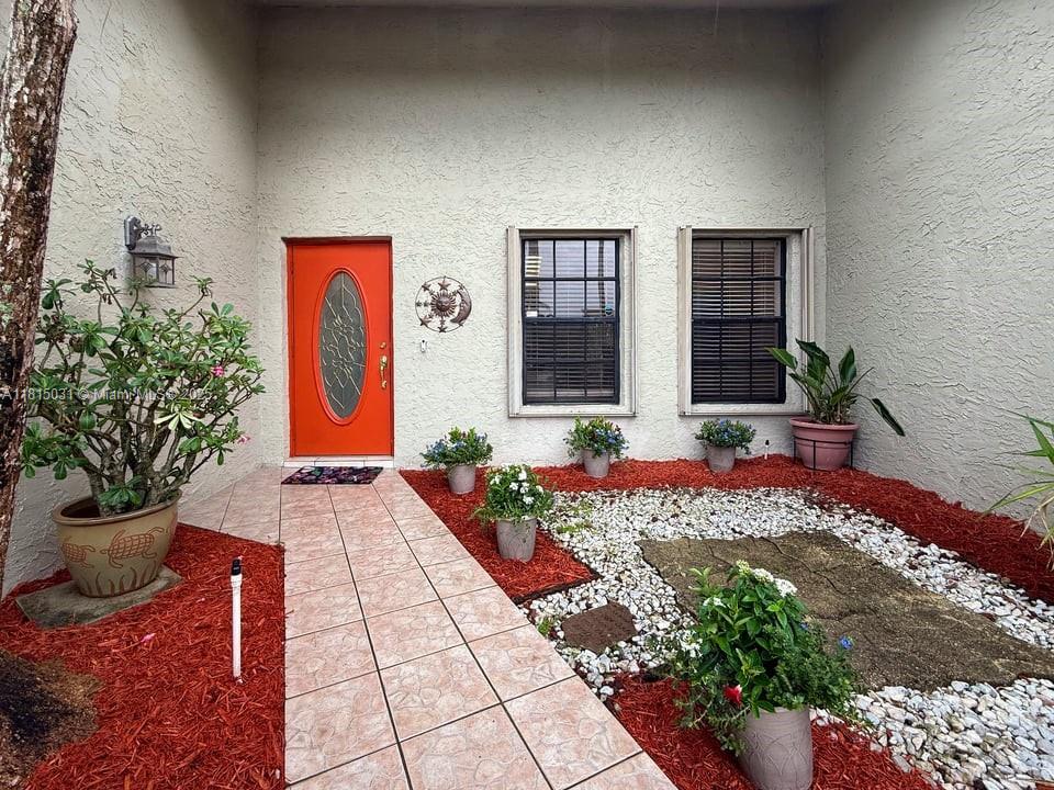 9300 NW 32nd Mnr