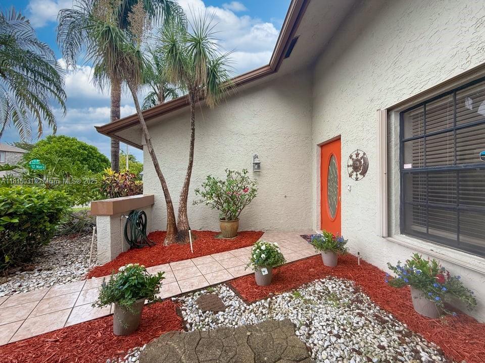 9300 NW 32nd Mnr