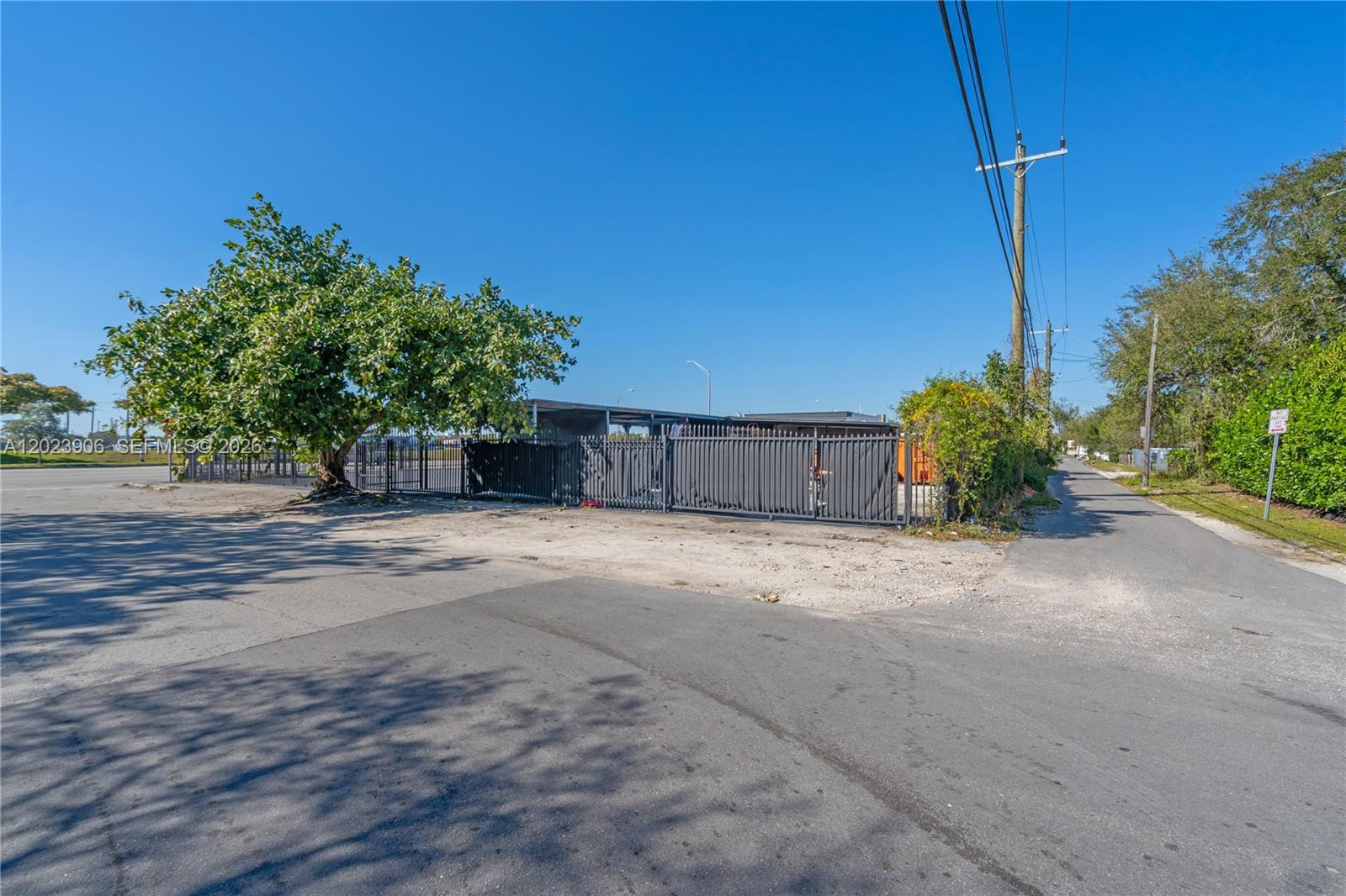 10801 NW 27th Ave