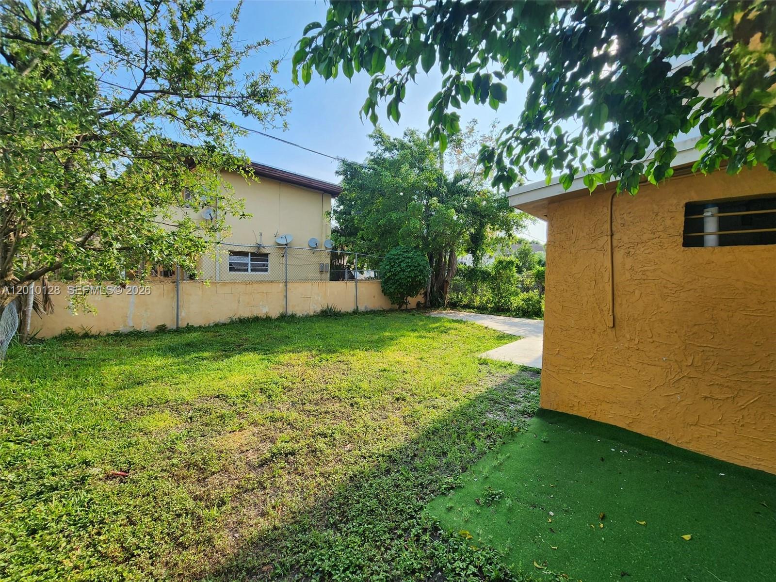 HAVANA MOON CONDO - Residential