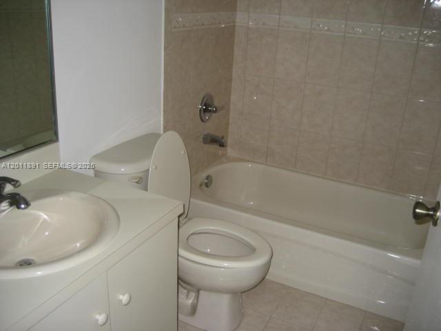 8800 SW 123 CT J-310