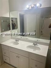 BANYAN OAKRIDGE COMMERCIA - Residential Lease