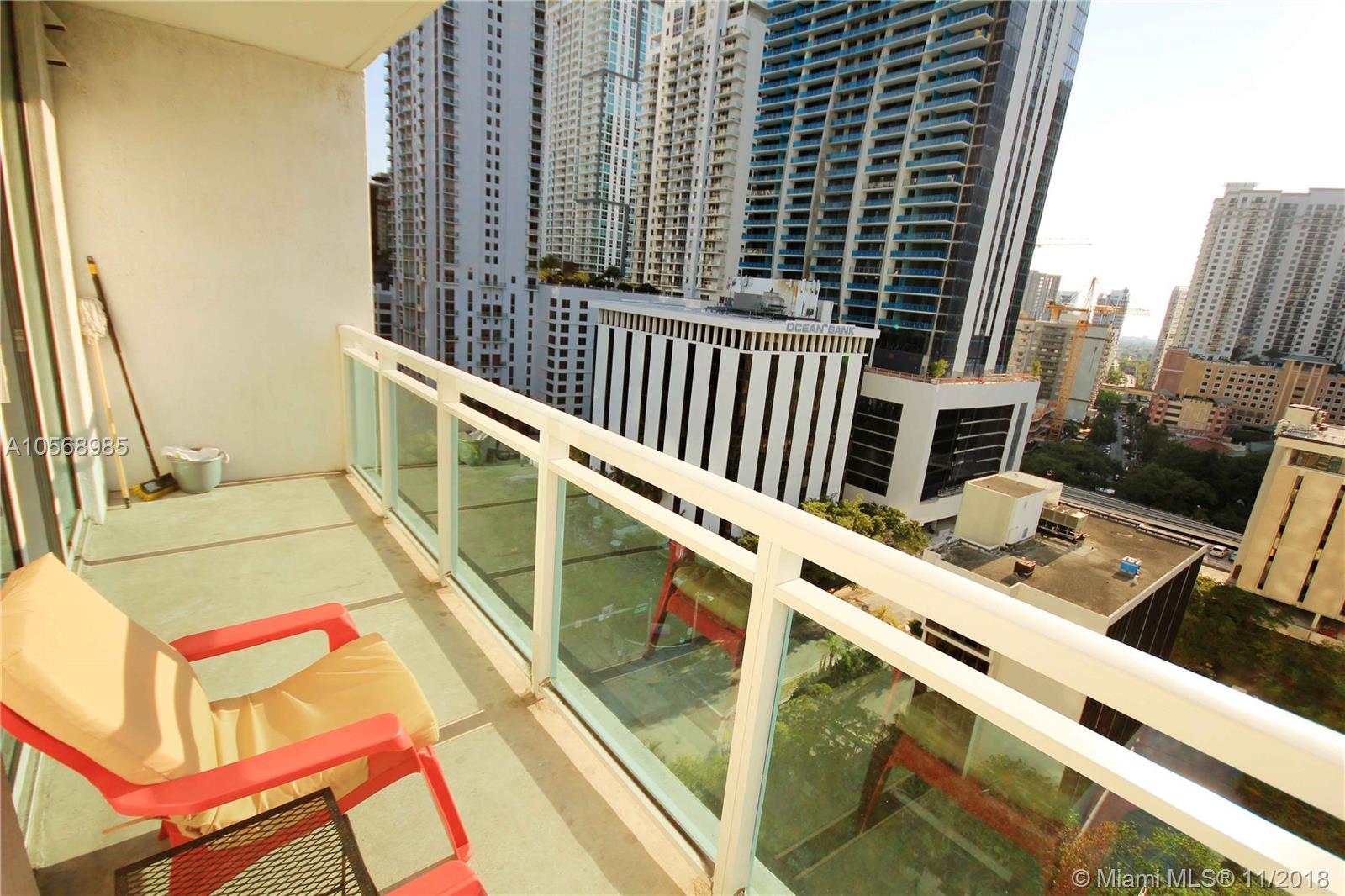 THE PLAZA 901 BRICKELL CO - Residential Lease