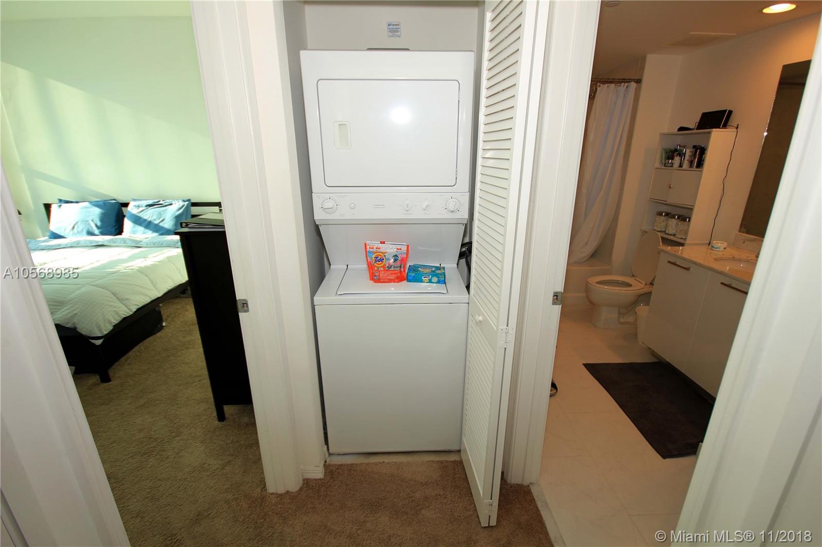 THE PLAZA 901 BRICKELL CO - Residential Lease