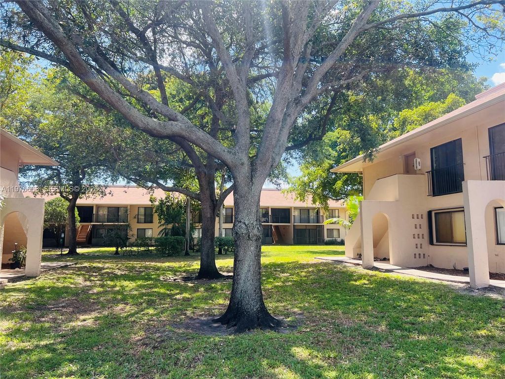 Photo of 5981 Washington St #219, Hollywood, FL 33023 (MLS # A11975668)