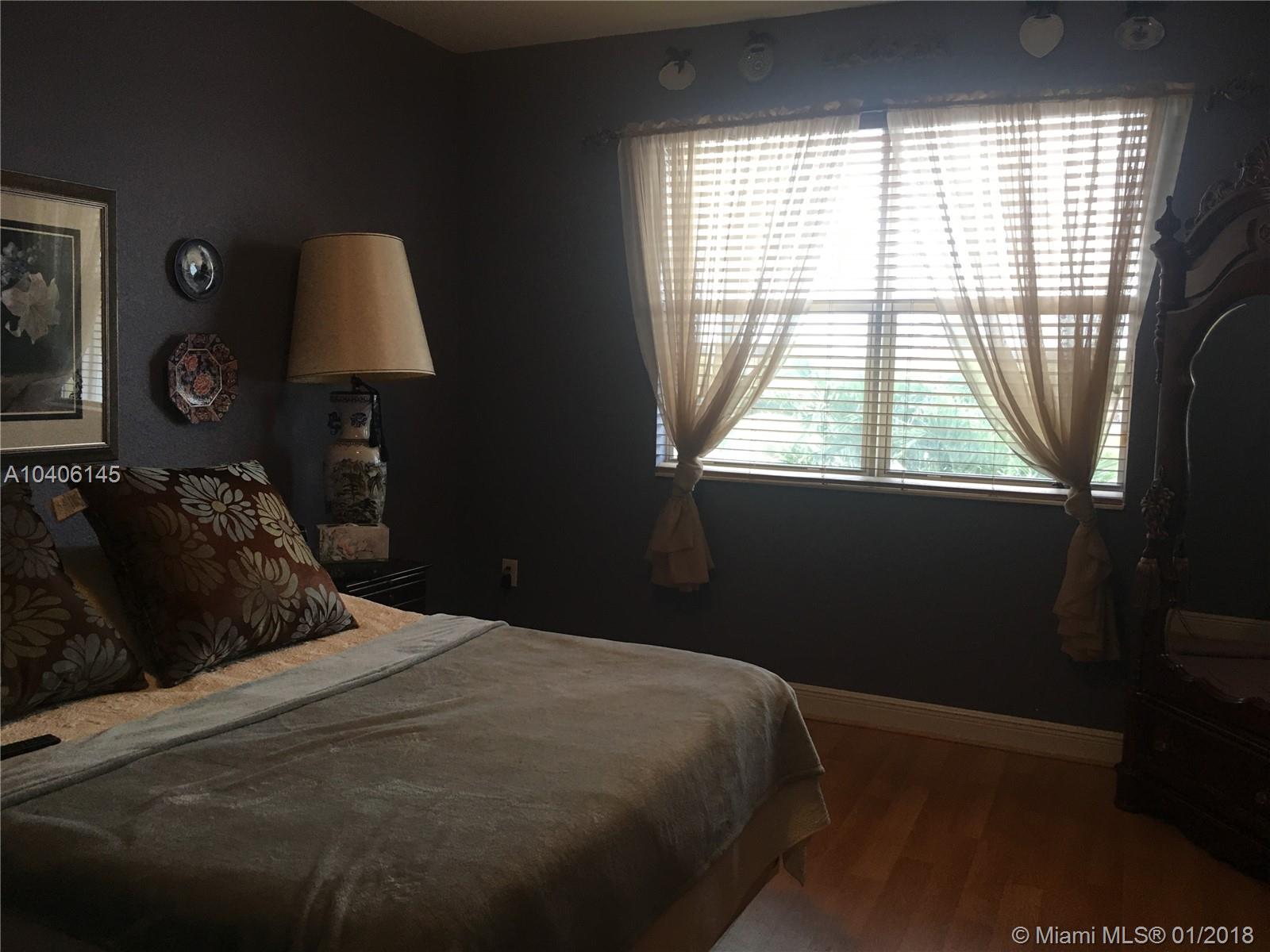 AB AT TAMIAMI TRAIL PHASE - Residential