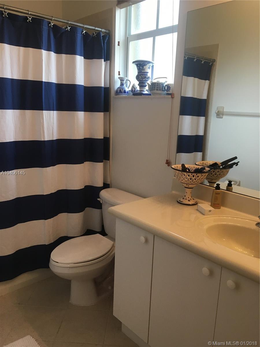 AB AT TAMIAMI TRAIL PHASE - Residential