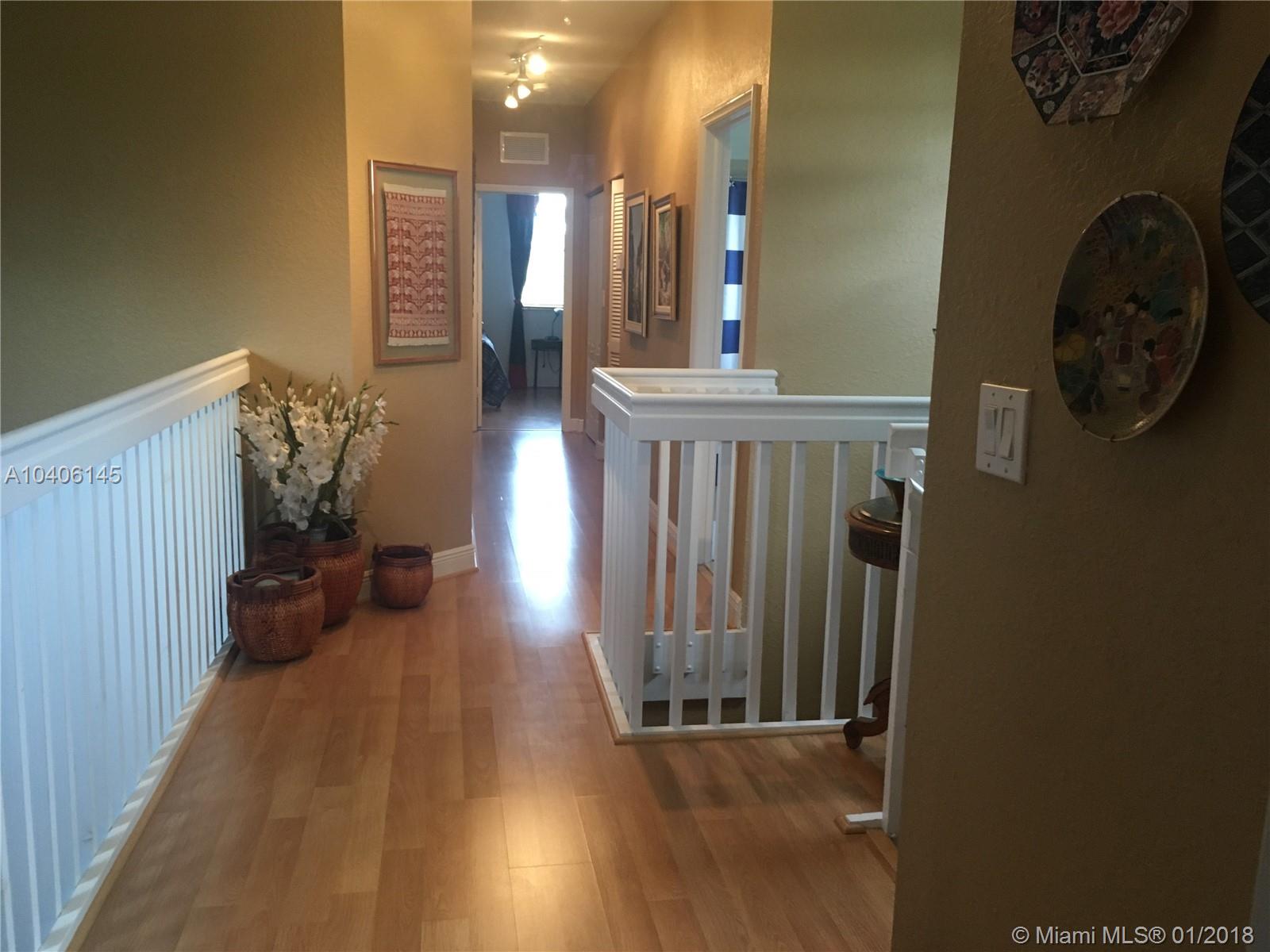 AB AT TAMIAMI TRAIL PHASE - Residential