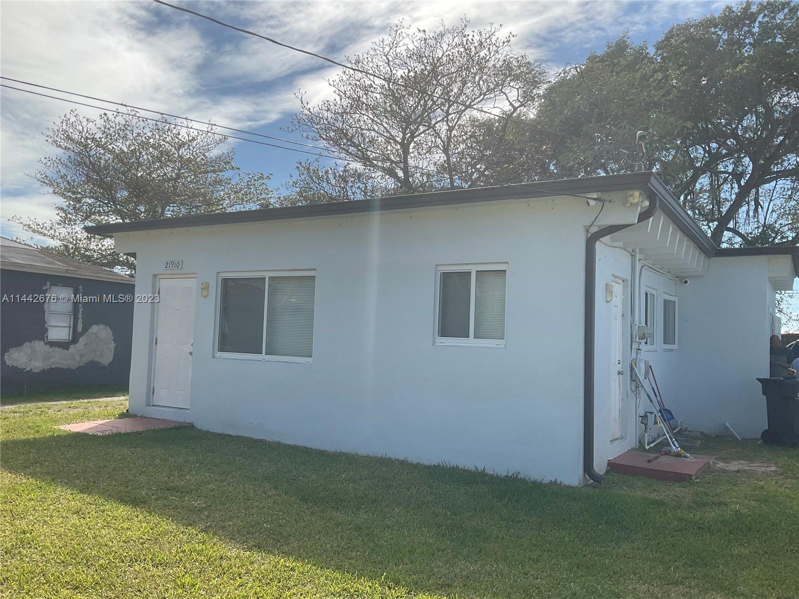 RANDOLPHS ADDN TO GOULDS - Residential Lease