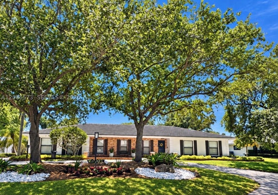 7440 SW 174TH ST, PALMETTO BAY, FL 33157 - Image 3e1b39cdbe3f314f9fd935dfdc9fbba7/612658114