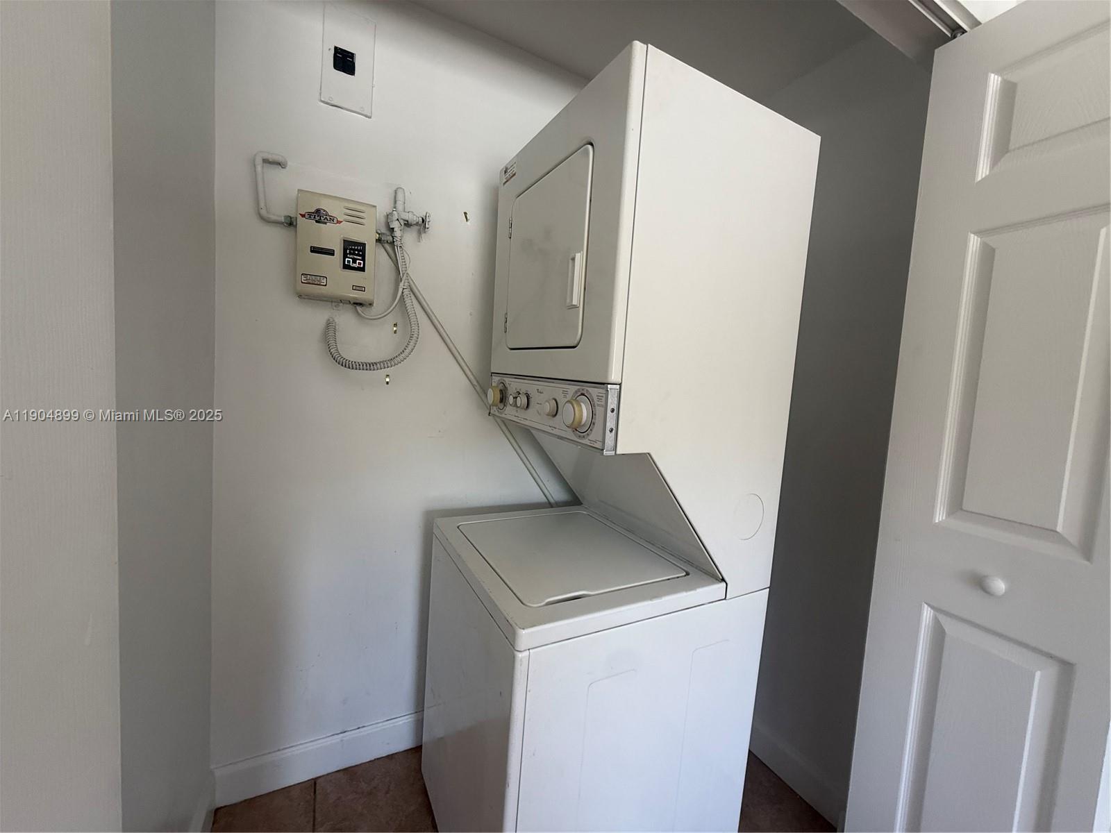 223 CALABRIA CONDO - Residential