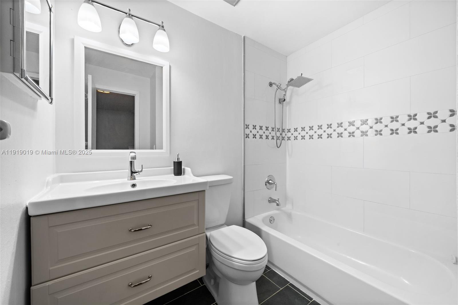 PATIO GRANDE TOWNHOMES CO - Residential