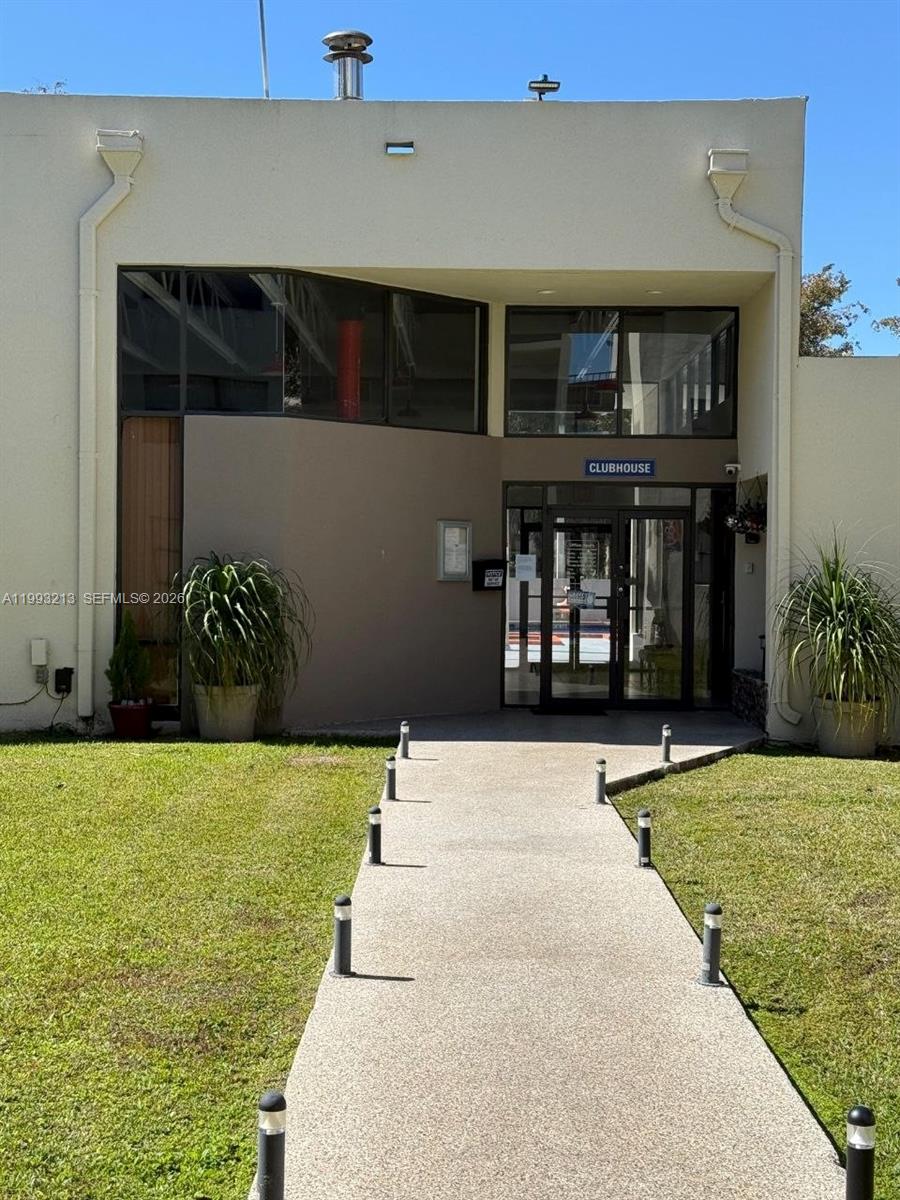 PEPPERMILL AT KENDALE LAKE - Residential