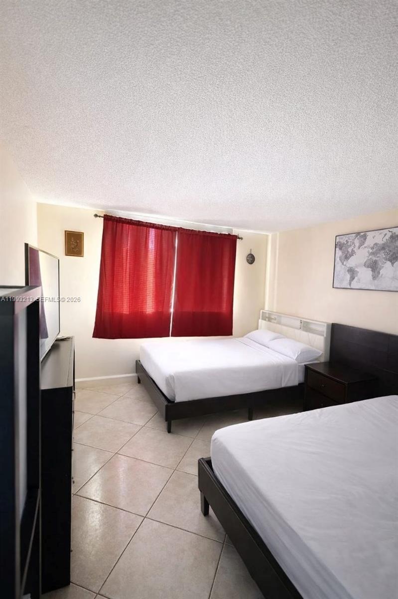 PEPPERMILL AT KENDALE LAKE - Residential