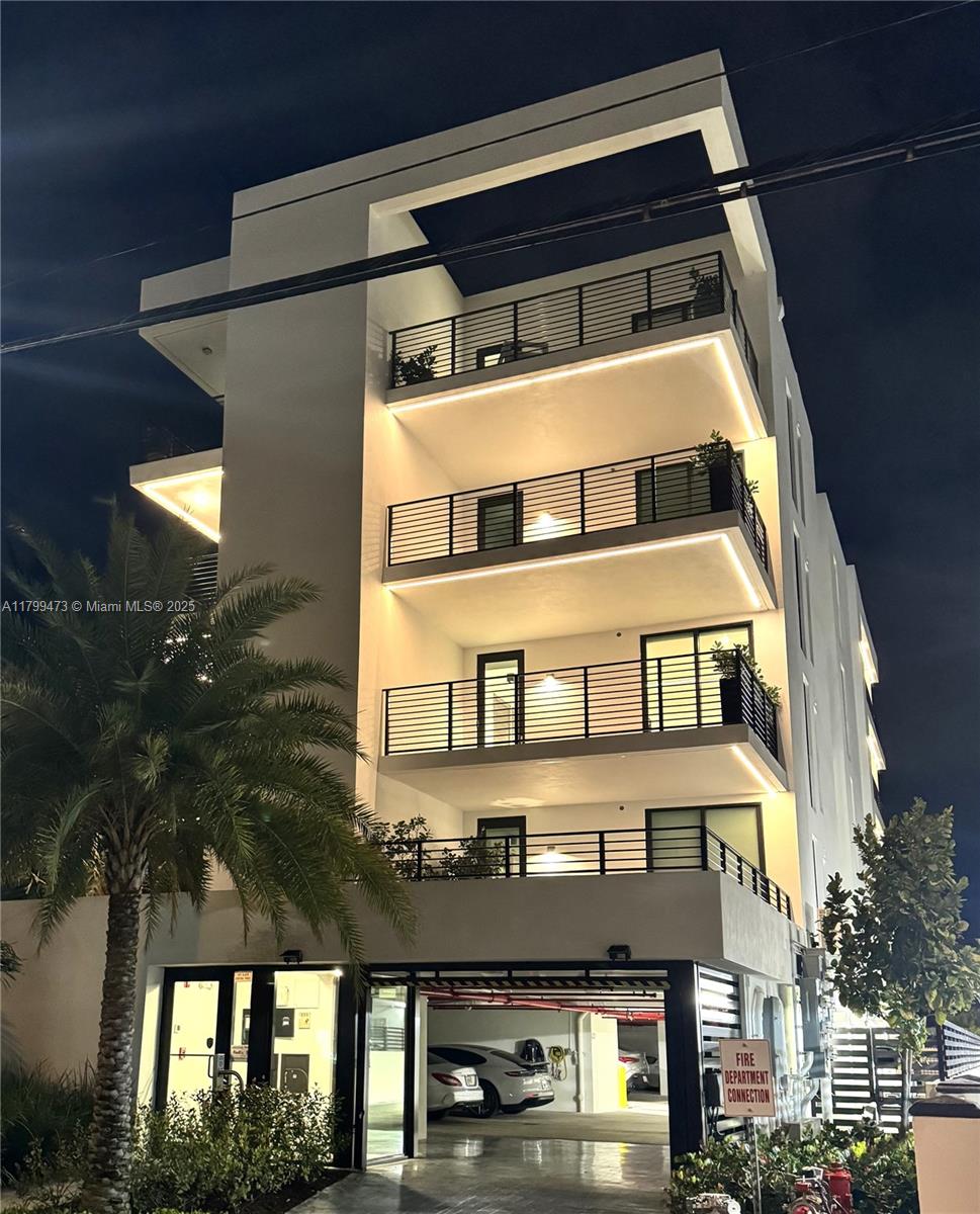 ISLE OF NORMANDY MIAMI VI - Residential Lease