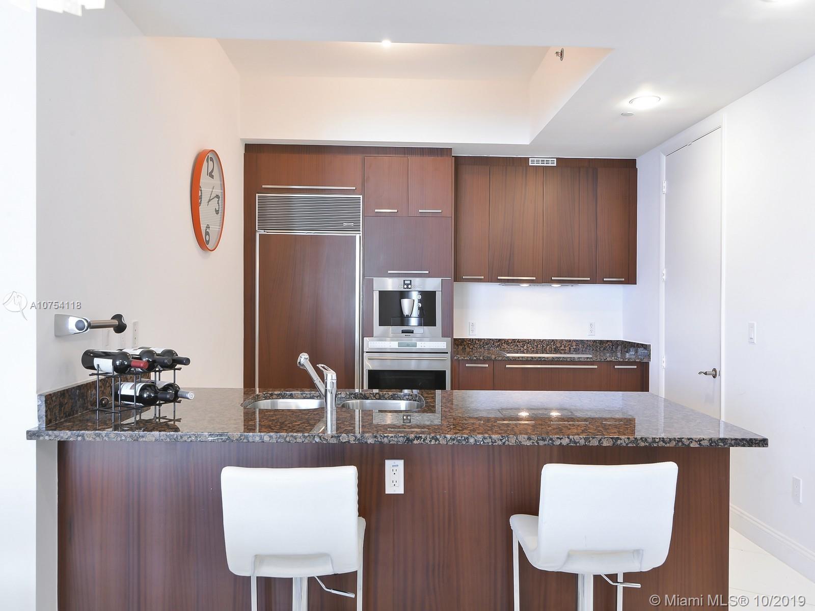 TDR TOWER III CONDO - Residential Lease