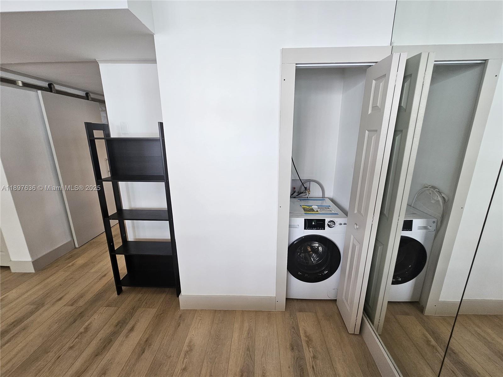 BRICKELL BAY TOWER CONDO - Residential Lease