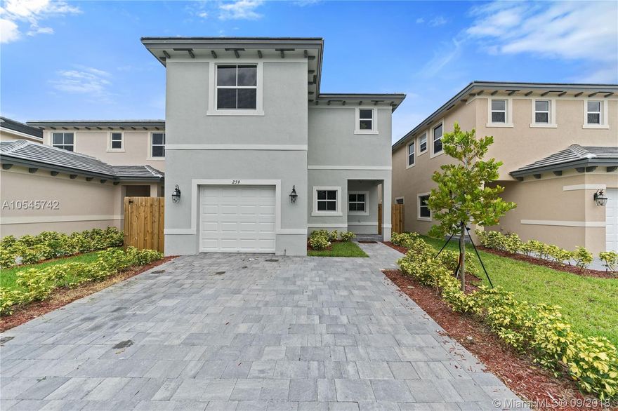 For rent is this almost brand new, two story, single family residence in Fernando’s place at the Isles of Oasis. Resort style clubhouse and gym access, quiet and safe neighborhood, great family environment, close to shopping’s, schools and turnpike. Oversized master bedroom and master closet, stainless steel appliances, upgraded kitchen, upgraded wood floors on first floor. Come see it today!