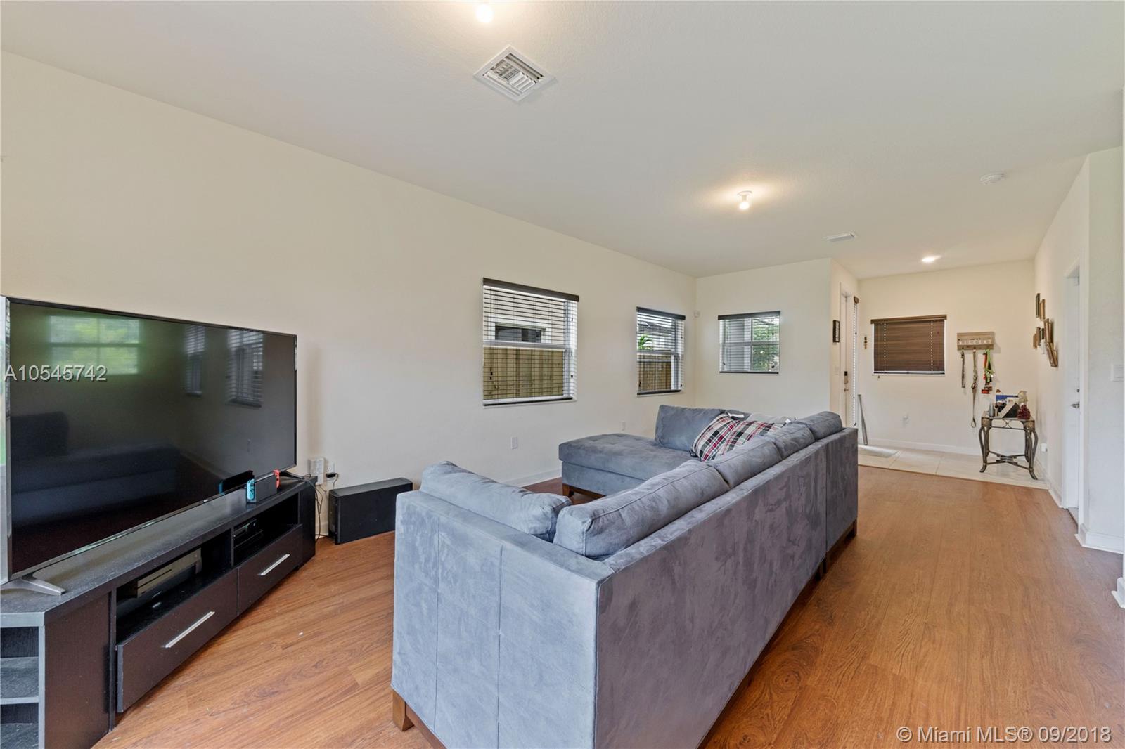 FERNANDO’S PLACE - Residential Lease