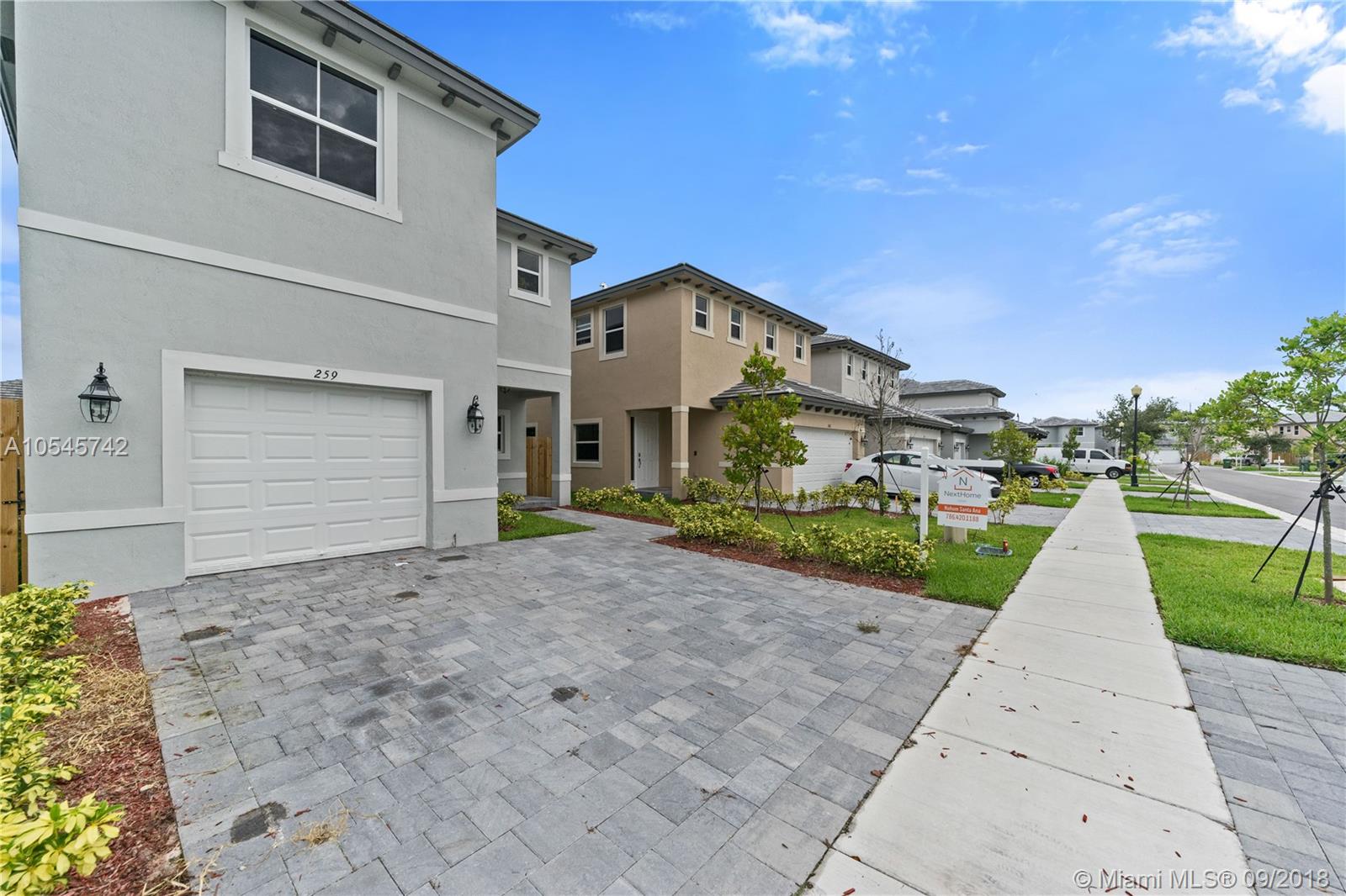 FERNANDO’S PLACE - Residential Lease