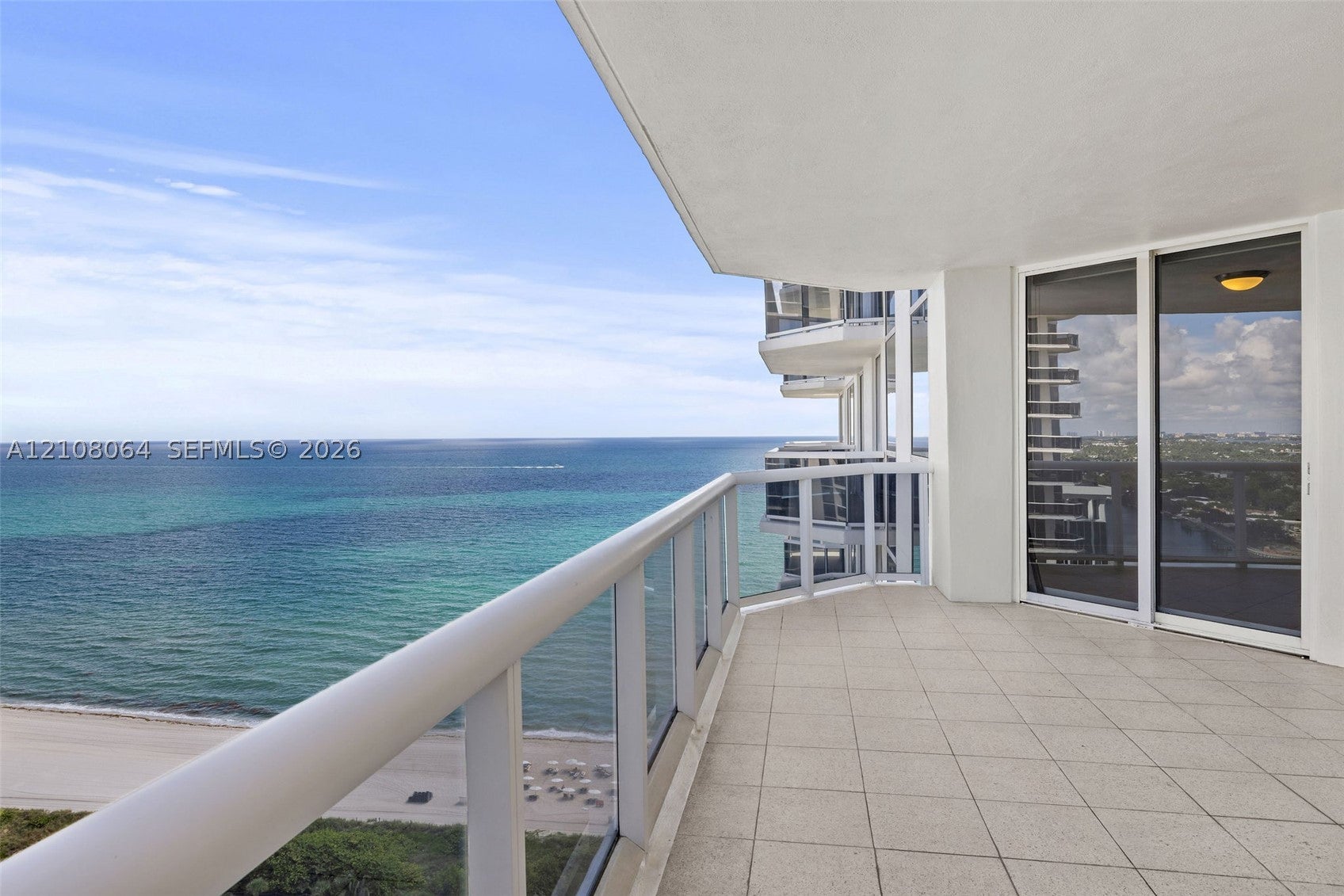 4775 Collins Ave 2408