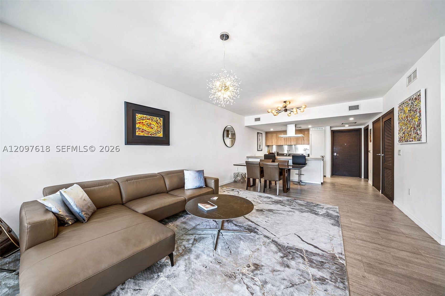 1000 Brickell Plz 2111