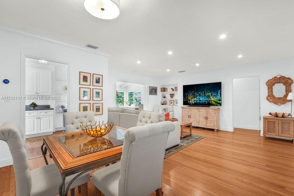 CORAL GABLES CRAFTS SEC - Residential
