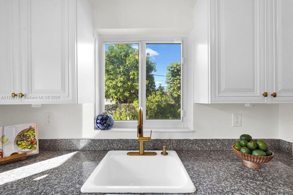 CORAL GABLES CRAFTS SEC - Residential
