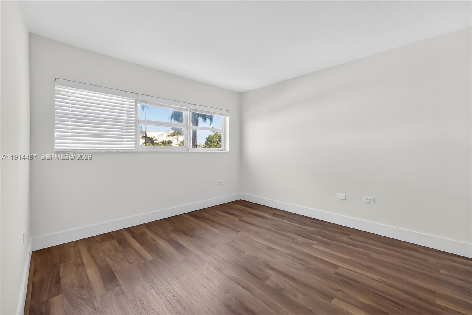 OCTAGON TOWERS I CONDO - Residential