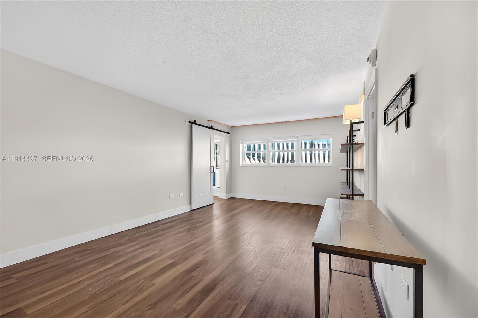 OCTAGON TOWERS I CONDO - Residential