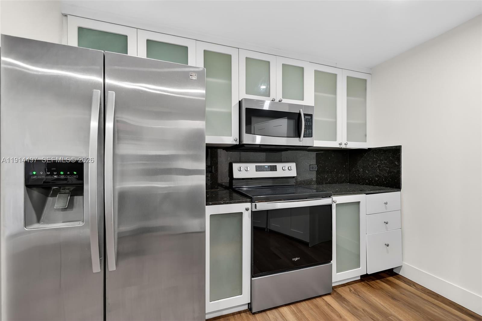 OCTAGON TOWERS I CONDO - Residential