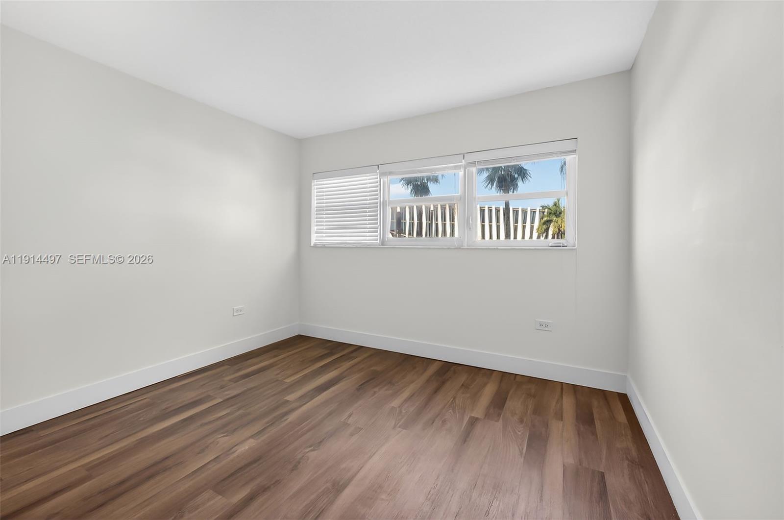 OCTAGON TOWERS I CONDO - Residential