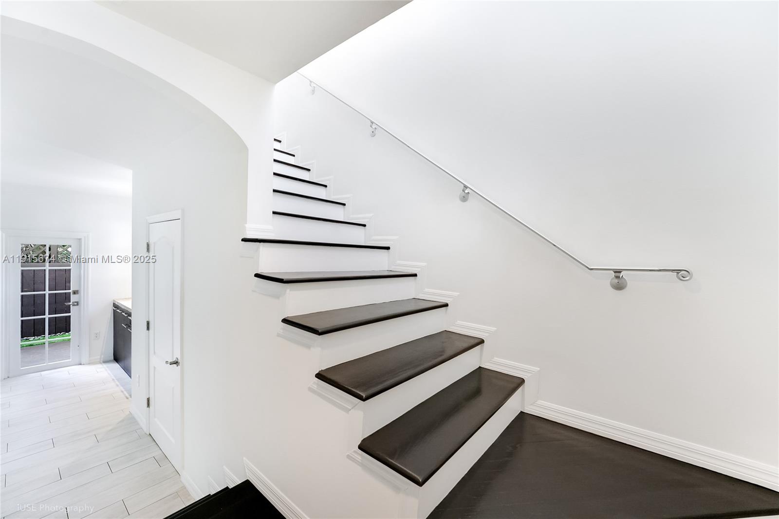 FRENCH VILLAGE IN THE GRO - Residential