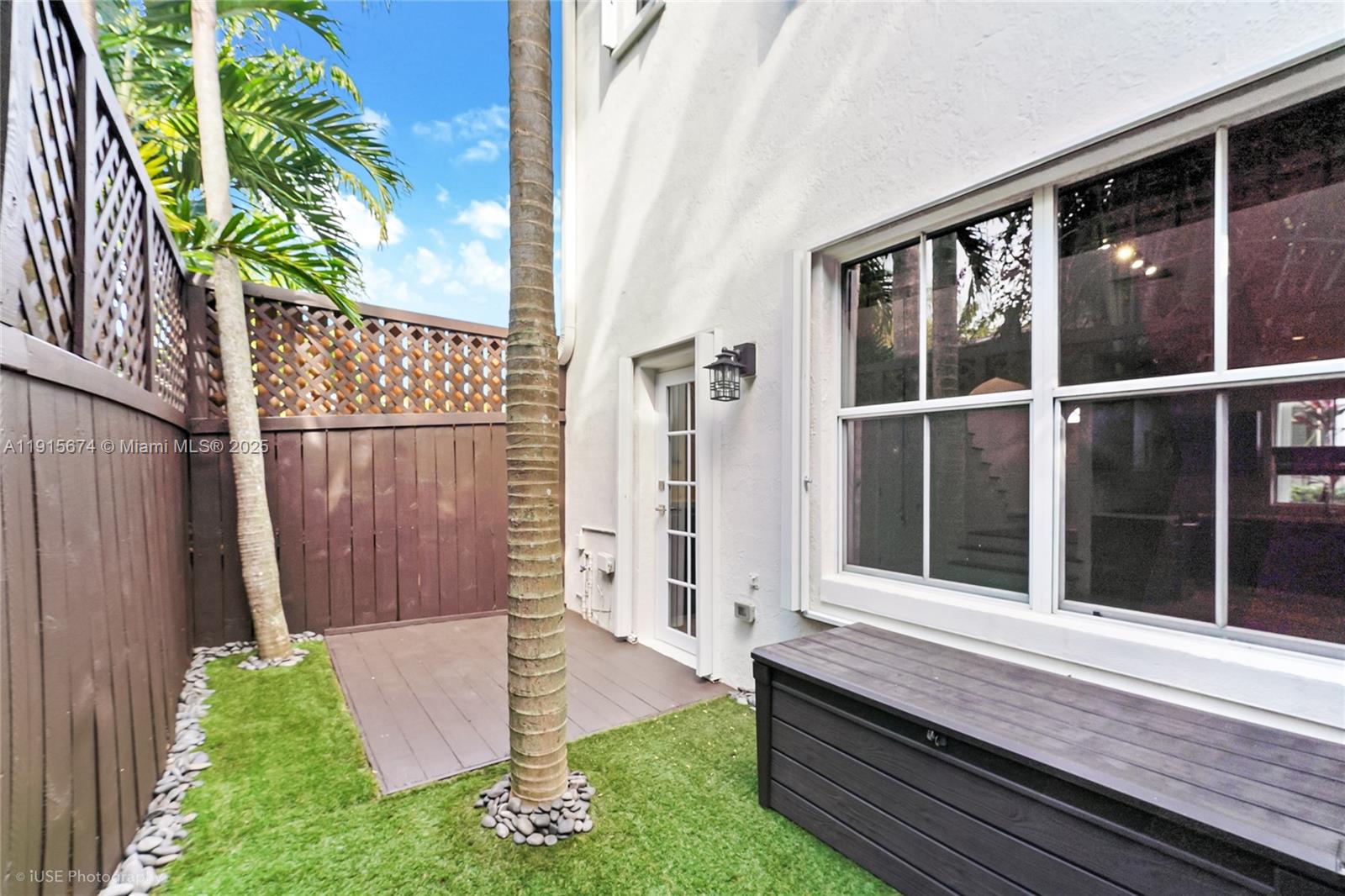 FRENCH VILLAGE IN THE GRO - Residential