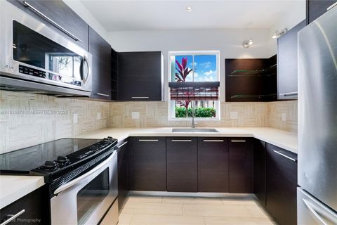 2970 Bird Ave 15 Miami FL 33133