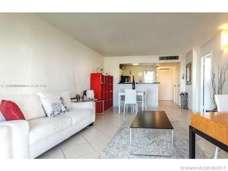 BISCAYA IV CONDO - Residential Lease